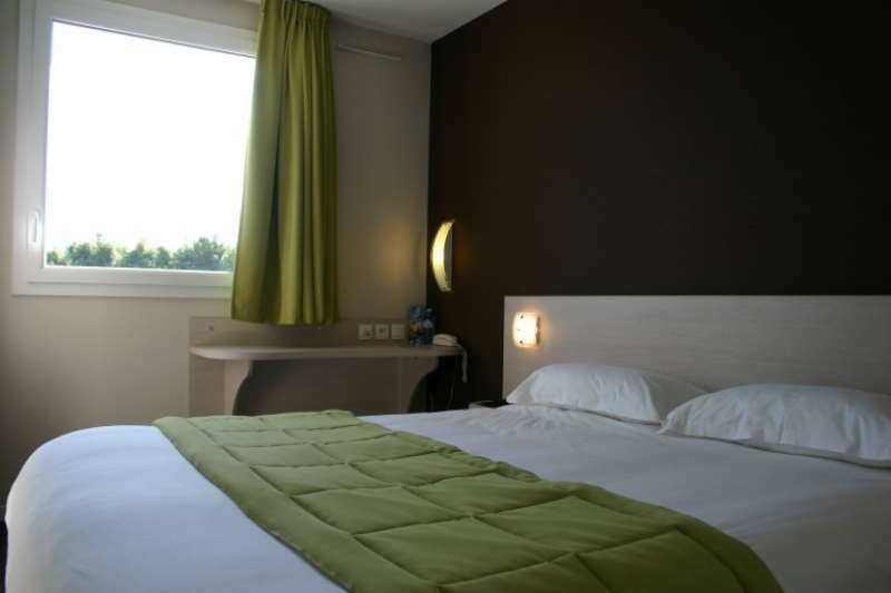 Brit Hotel Saint-Meen-Le-Grand En Broceliande Номер фото